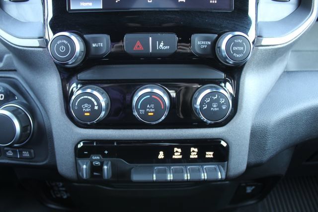Used 2026 RAM 1500 Warlock AWD/4WD image 31