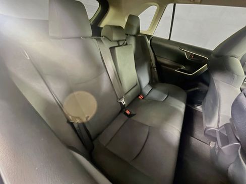 Used 2019 Toyota RAV4 LE w/ All Weather Liner Package AWD/4WD image 24
