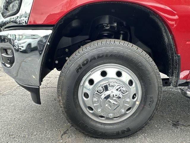 New 2026 RAM 3500 Big Horn AWD/4WD image 19