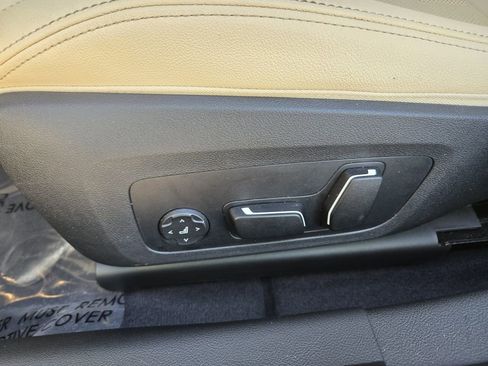 Certified 2025 BMW i4 xDrive40i image 28