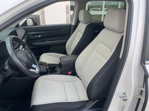 Used 2024 Honda CR-V EX image 8