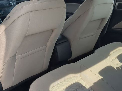 Used 2018 Ford Fusion S FWD image 17