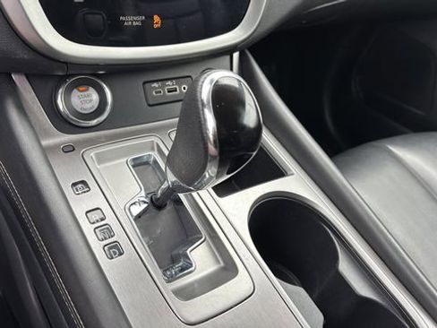 Used 2023 Nissan Murano SV image 29