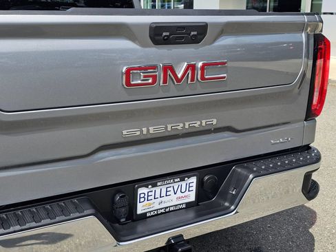 Used 2025 GMC Sierra 1500 SLT AWD/4WD image 15