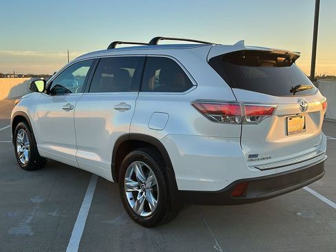 Used 2016 Toyota Highlander Limited image 11
