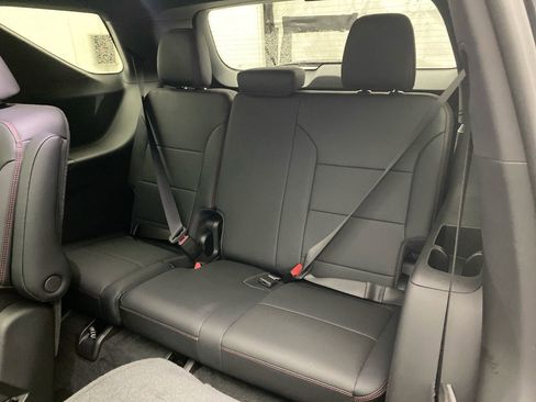 Used 2024 Chevrolet Traverse RS AWD/4WD image 25