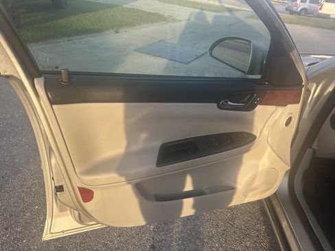 Used 2008 Chevrolet Impala LS image 10