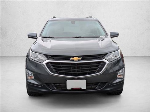 Used 2018 Chevrolet Equinox LT FWD image 2