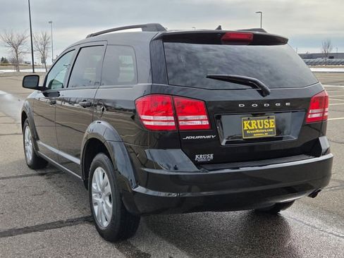 Used 2018 Dodge Journey SE image 6