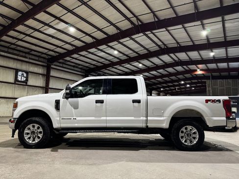 Used 2022 Ford F250 XLT w/ FX4 Off-Road Package image 8