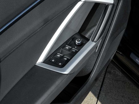 Used 2020 Audi Q3 2.0T Premium image 44