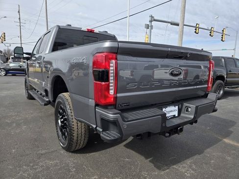 Certified 2024 Ford F250 Lariat w/ Black Appearance Package image 7