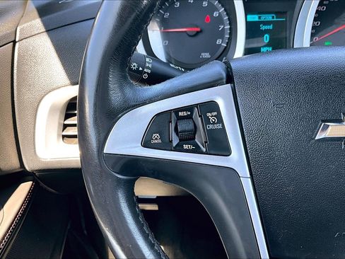 Used 2015 Chevrolet Equinox LT FWD image 18