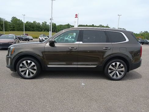 Used 2022 Kia Telluride S FWD image 6