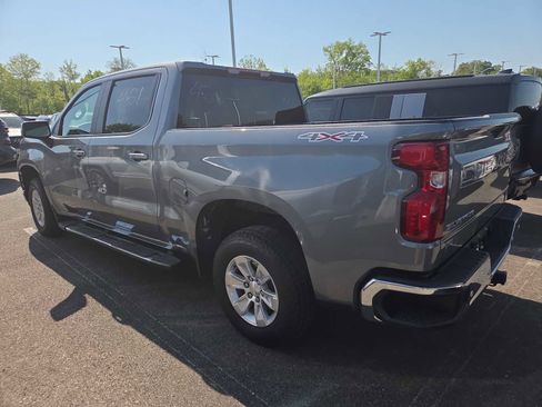 Used 2022 Chevrolet Silverado 1500 LT w/ Safety Package AWD/4WD image 3