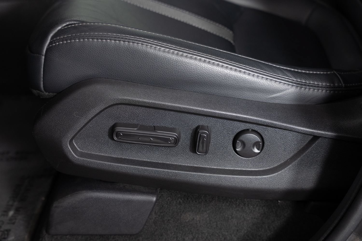 Used 2023 Honda Pilot Touring image 16