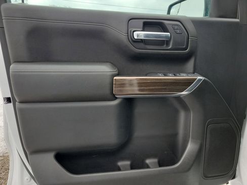 Used 2019 Chevrolet Silverado 1500 LT w/ Remote Start Package image 15