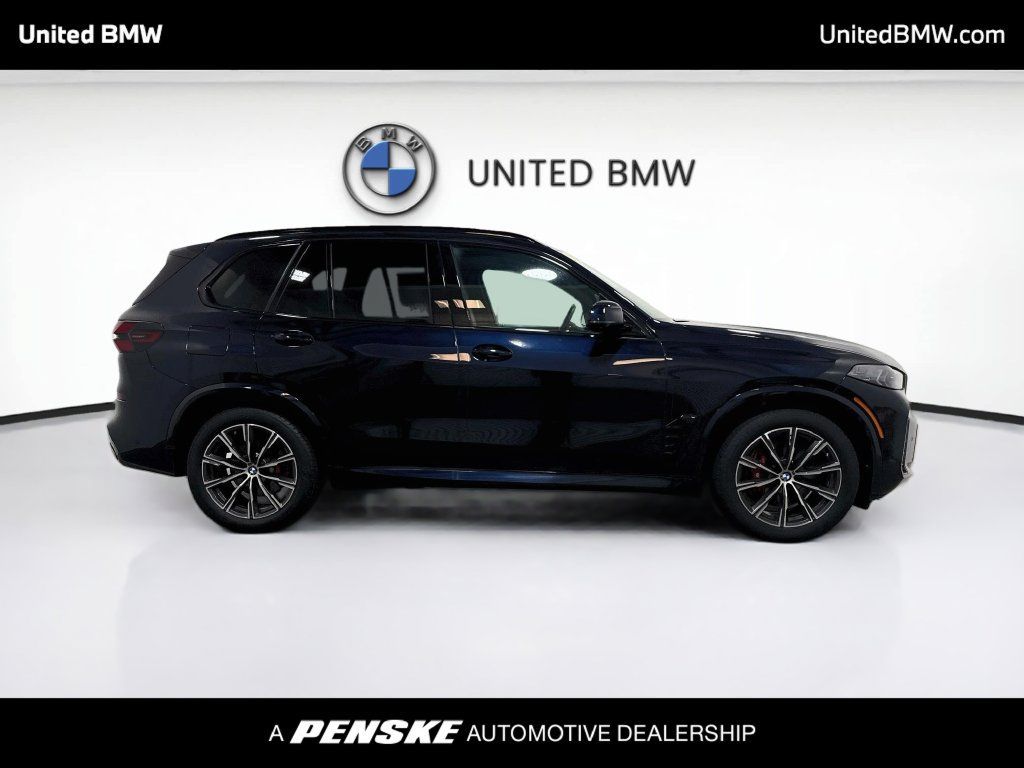 Certified 2025 BMW X5 xDrive40i w/ M Sport Package AWD/4WD image 4