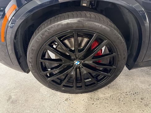 Certified 2024 BMW X5 xDrive40i w/ M Sport Package AWD/4WD image 11