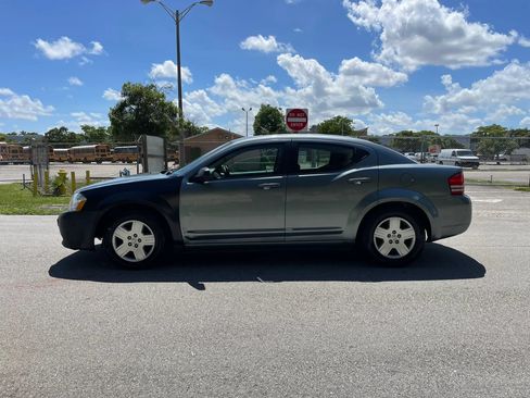 Used 2010 Dodge Avenger SXT FWD image 6