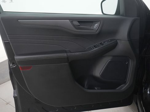 Used 2024 Ford Escape Active image 22