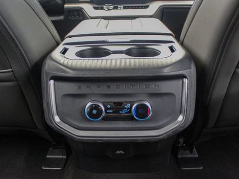 Certified 2025 Ford Expedition Active AWD/4WD image 24