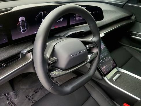 Used 2025 Lucid Air Touring AWD/4WD image 46
