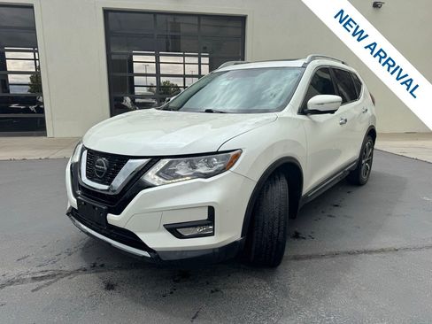 Used 2019 Nissan Rogue SL w/ Premium Package AWD/4WD image 3