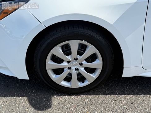 Used 2023 Toyota Corolla LE FWD image 11
