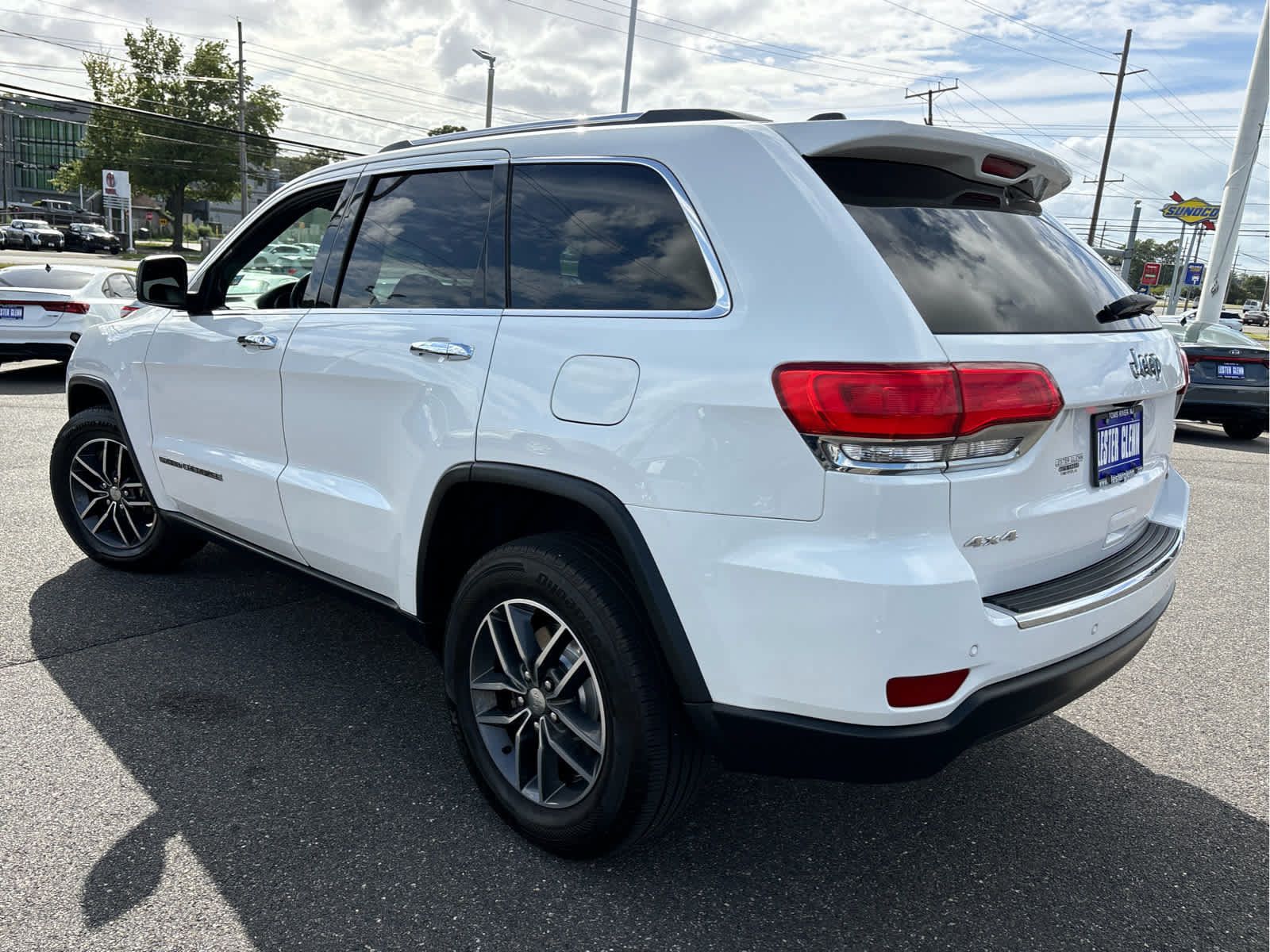 Used 2018 Jeep Grand Cherokee Limited AWD/4WD image 31