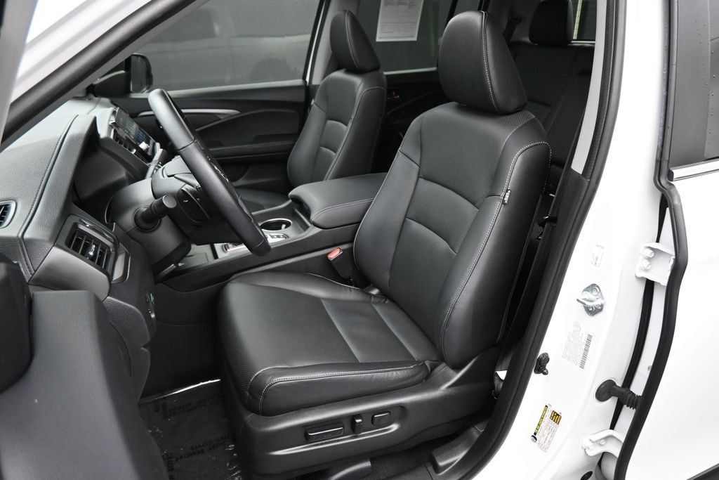 Used 2025 Honda Ridgeline RTL image 16