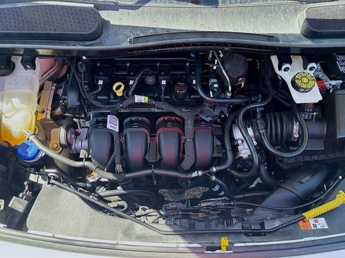 Used 2023 Ford Transit Connect XLT image 27