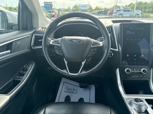 Used 2024 Ford Edge SEL image 17