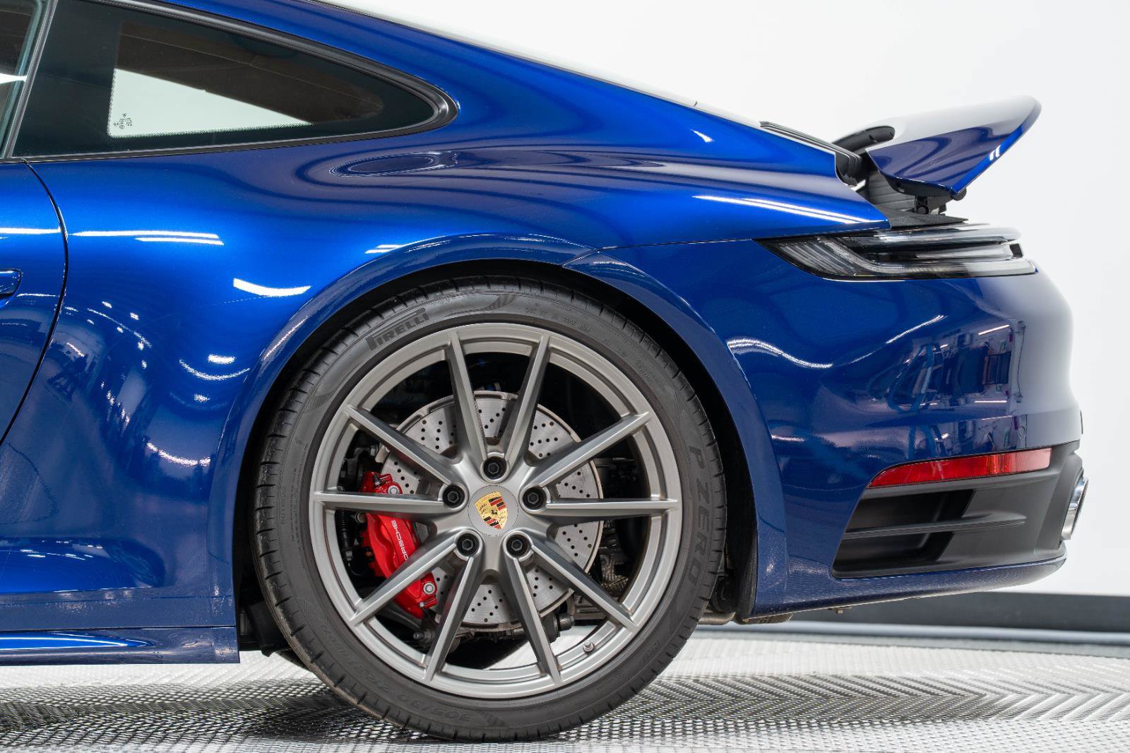 Used 2024 Porsche 911 Carrera 4S AWD/4WD image 11