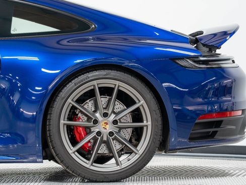 Used 2024 Porsche 911 Carrera 4S AWD/4WD image 11