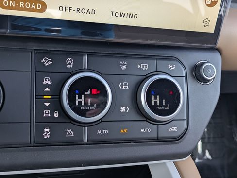 New 2026 Land Rover Defender 130 X-Dynamic SE image 16