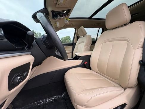Used 2022 Jeep Grand Cherokee L Limited AWD/4WD image 19