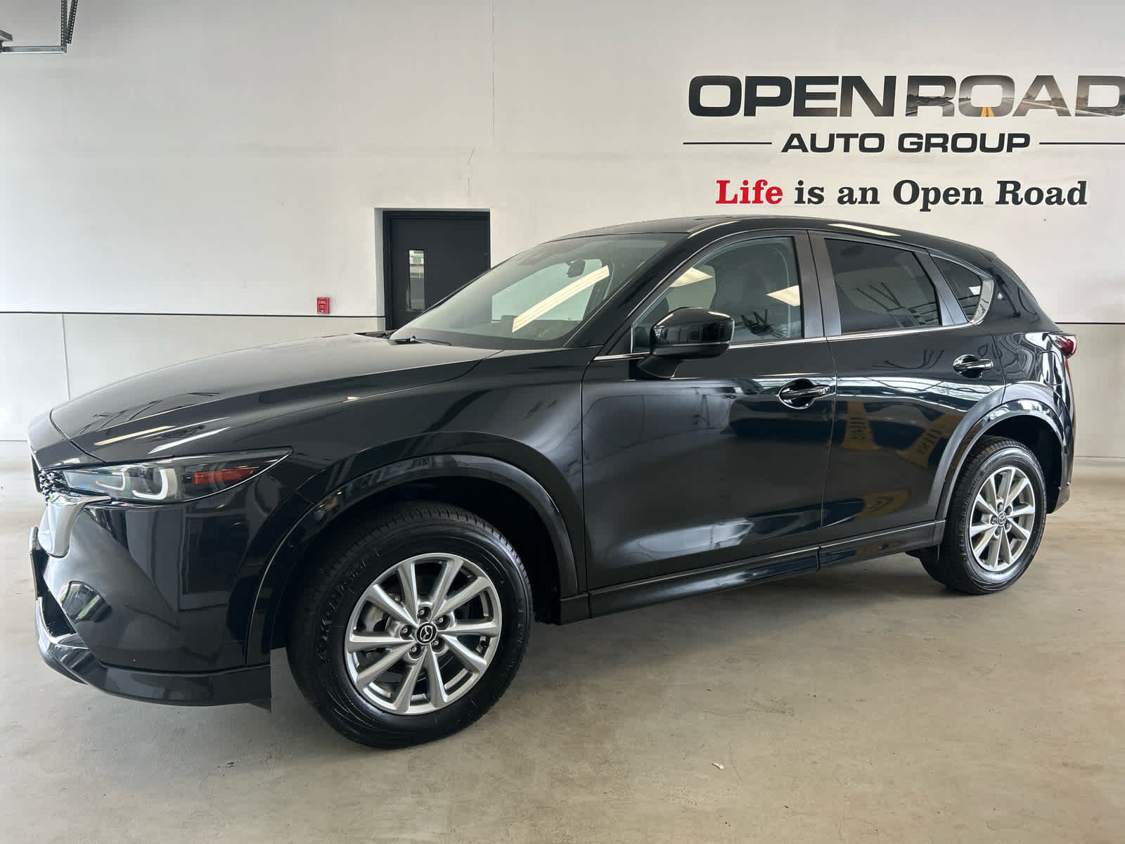 Certified 2024 MAZDA CX-5 AWD 2.5 S w/ Select Package image 1