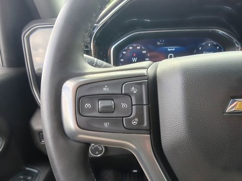 Used 2025 Chevrolet Silverado 1500 LT AWD/4WD image 13