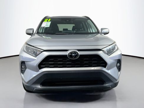 Used 2021 Toyota RAV4 XLE Premium FWD image 11