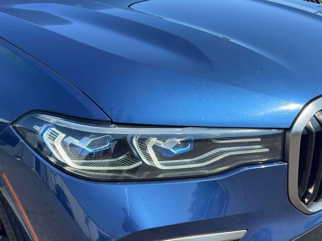 Used 2020 BMW X7 M50i w/ Dynamic Handling Package AWD/4WD image 14