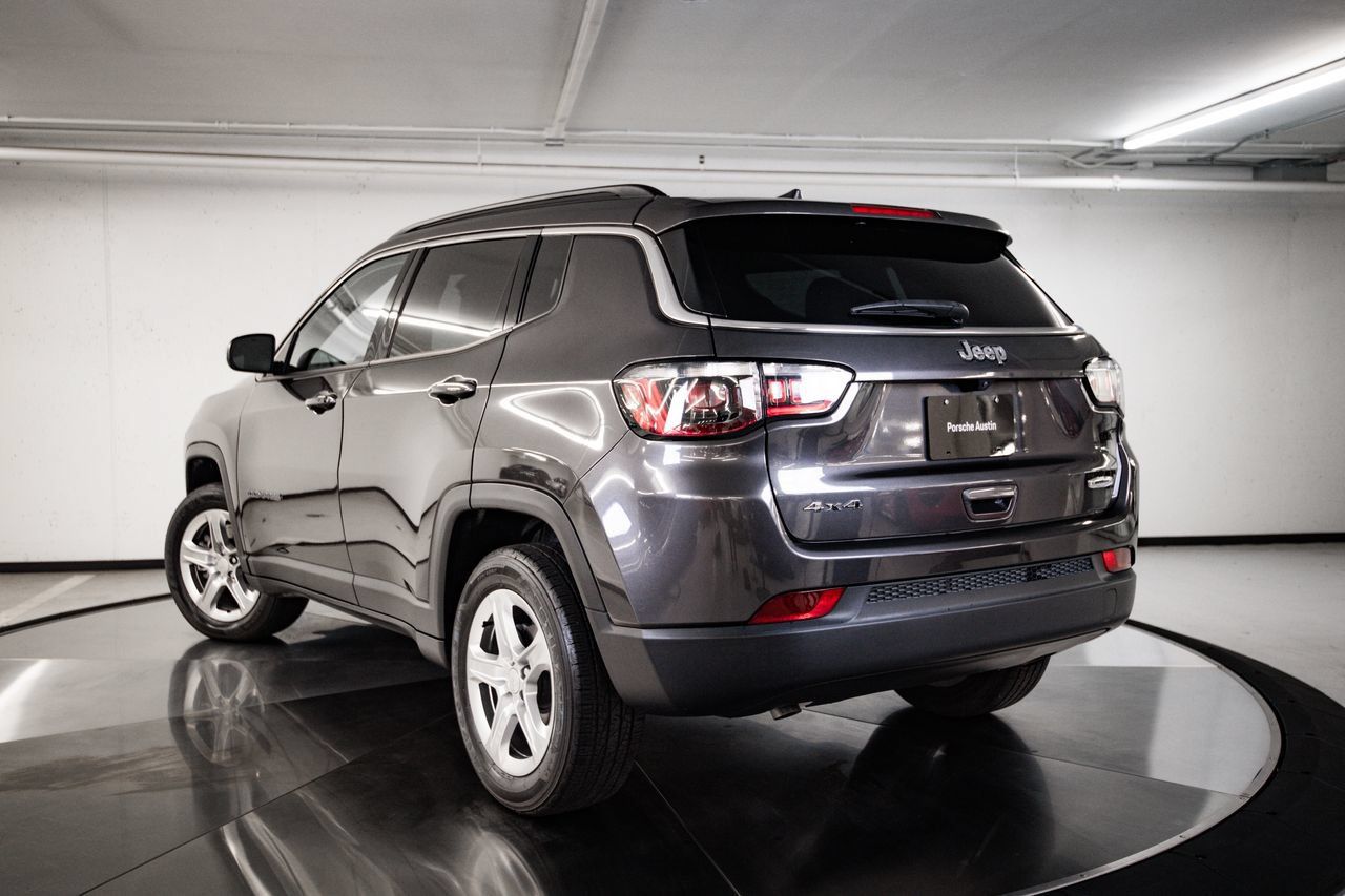 Used 2023 Jeep Compass Latitude w/ Sun and Sound Group AWD/4WD image 3