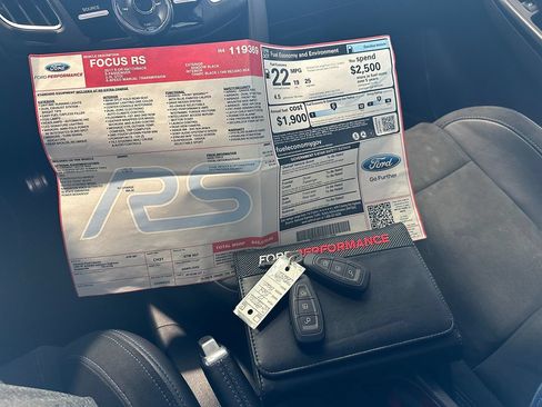 Used 2017 Ford Focus RS AWD/4WD image 42