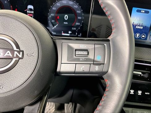 Used 2025 Nissan Kicks SR FWD image 27
