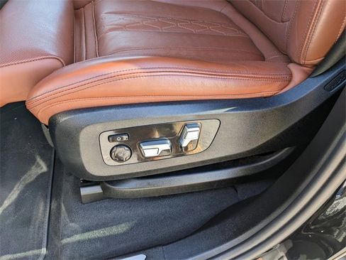 Used 2024 BMW X7 xDrive40i w/ Executive Package image 26