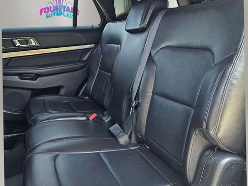 Used 2018 Ford Explorer XLT w/ Equipment Group 202A AWD/4WD image 16