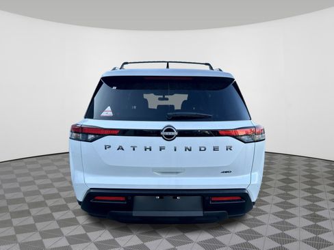New 2026 Nissan Pathfinder SV image 8