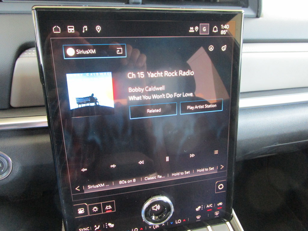 New 2027 GMC Terrain Elevation w/ Elevation Premium Package FWD image 34