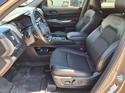 Used 2023 Nissan Pathfinder Rock Creek AWD/4WD image 13