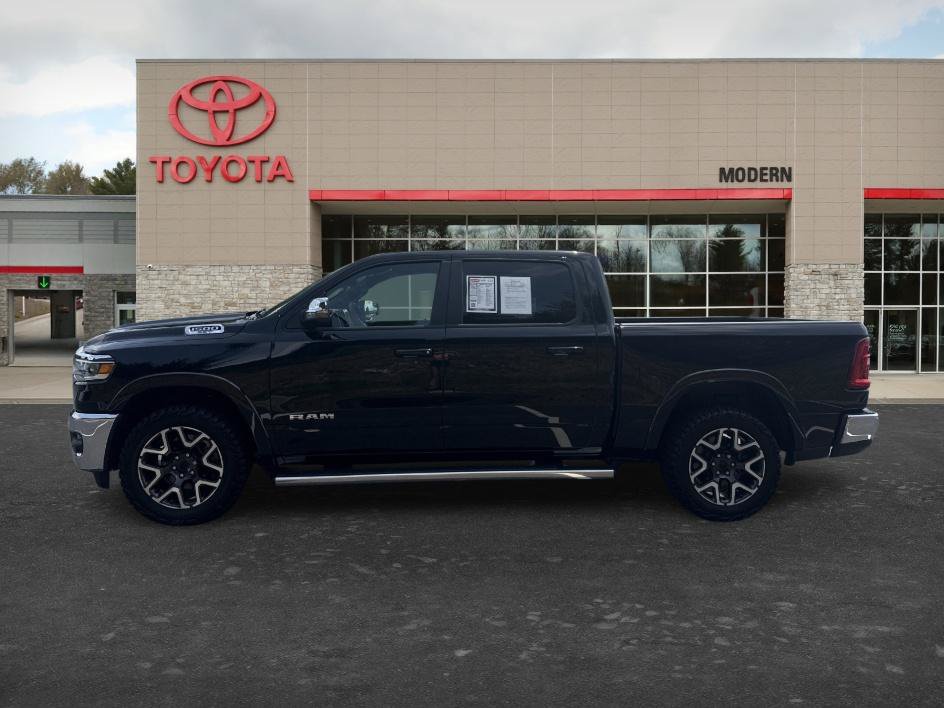 Used 2025 RAM 1500 Laramie AWD/4WD image 4